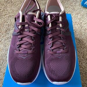 NEW HOKA One “Tivra” Women’s Athletic Shoe